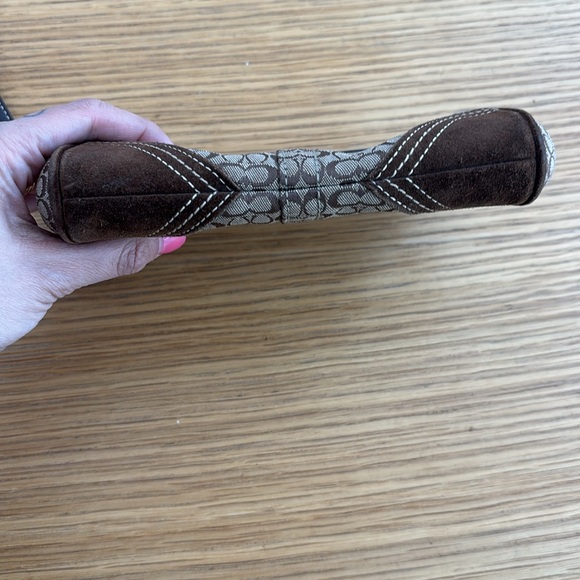 Coach Brown Kisslock Wristlet - Picture 7 of 10